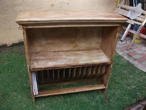 BIG TIME BARGAIN!!! SHABBY CHIC FANS LARGE SOLID WOOD SHELVING PLUS MAGAZINE RACK COMBO. DO LOOK!