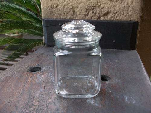 SMALL ANCHOR HOCKING  USA GLASS CONTAINER WITH LID