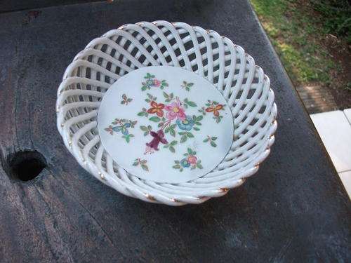 UNKNOWN ORIGIN RETICULATED WITH FLORAL BASE DESIGN SMALL BOWL. NICE PIECE!