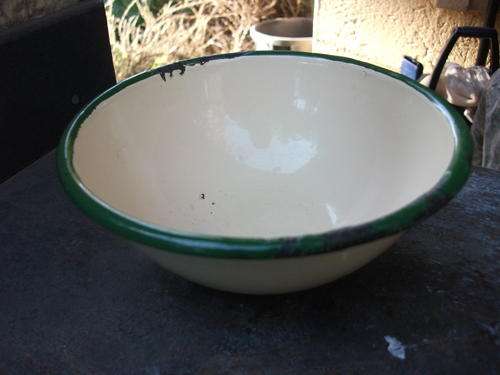 SMALL ENAMEL CREAM BOWL WITH GREEN TRIM