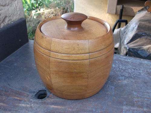 BEAUTIFUL LARGE???  WOOD TOBACCO JAR WITH LID. MADE IN ENGLAND. GREAT PIECE