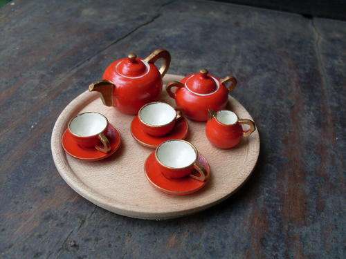 THE CUTEST smallest WOOD TEASET ON A TRAY  AAAAWWWW!