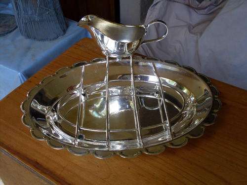 SILVER PLATED ASPARAGUS DISH WITH SAUCE BOAT