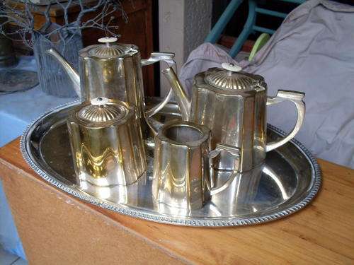 VINTAGE SILVER PLATED TEA  SERVICE WITH TRAY. LOVELY SHAPE & LID DETAIL