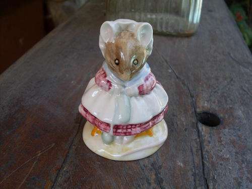VINTAGE ROYAL ALBERT BEATRIX POTTER 1989 THE OLD WOMAN WHO LIVED IN A SHOE KNITTING