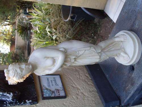 SIGNED A SANTANI BONDED CARRERA MARBLE RESIN LARGE GREEK GODDESS FIGURINE