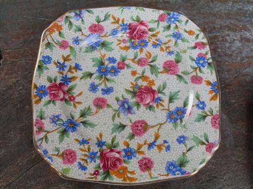 ROYAL WINTON GRIMWADES SMALL SIDE PLATE "OLD COTTAGE CHINTZ". LOVELY