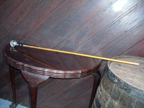 FOR SARGE_007 A WELL LOVED TELESCOPIC GOLF BALL RETRIEVER. YELLOW SHAFT