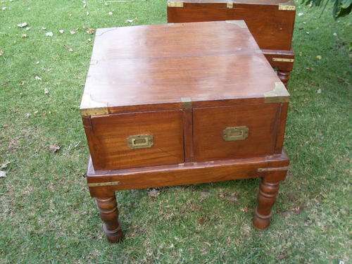 1ST CONTEMPORARY, MADE TO LOOK ANTIQUE LARGE SIDE / LAMP SOLID WOOD TABLE 4 DRAWERS & BRASS DETAIL