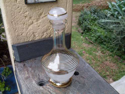 LOVELY ITALIAN DECANTER WITH STRIPED GOLD & FROST DETAIL  BLOWN??