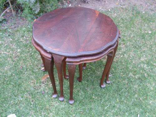 GORGEOUS SOLID IMBUIA WOOD QUEEN ANN STYLE LEGGED NEST OF 5 TABLES