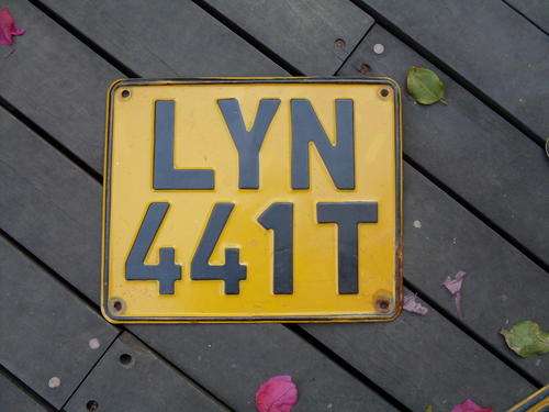 FOR THE LYN'S OUT THERE OLD "T" TRANSVAAL METAL YELLOW NUMBER PLATE LYN 441 T