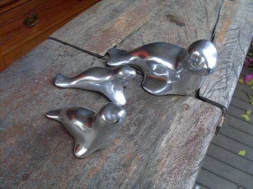 SELLING IN A SET OF THREE GLORIUS & UNIQUE HOSELTON CANADA SIGNED ALUMINIUM SEAL SCULPTURES SML