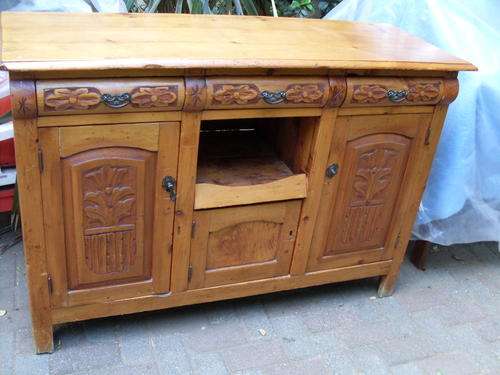 VINTAGE CARVED FLORAL OREGON SIDEBOARD / SERVER 3 UPPER DRAWERS 3 CUPBOARDS GORGEOUS OLD PIECE!