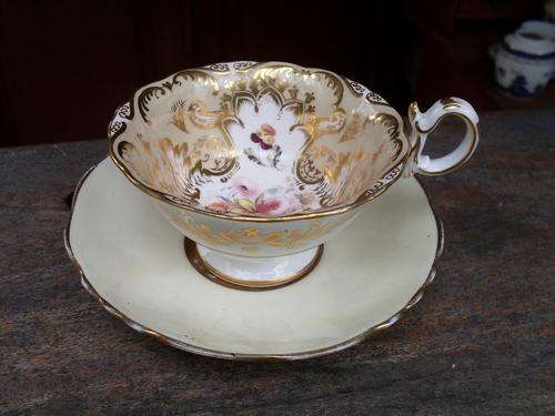 HAMMERSLEY & CO LOVELY SHAPED TEA DUO YELLOW FLORAL ROSE WITH GILT SCROLL TYPE DETAIL