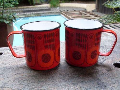GORGEOUS MID CENTURY PAIR FINEL ARABIA FINLAND MUGS KAJ FRANCK "LINTU" BIRDS ORANGE RED ETC WOW!!!