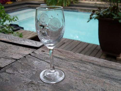 ONE ONLY (A SINGLETON) VINTAGE ROSECUT SHERRY GLASS REPLACEMENT??