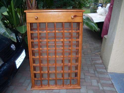 STUNNING FINISHED PINE WOOD 48 BOTTLE WINE RACK WITH DRAWER SUPER PIECE