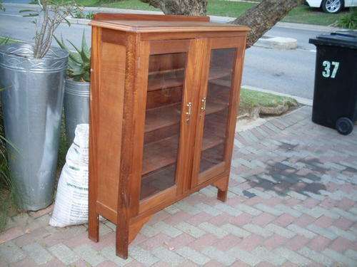 VINTAGE ALMOST ANTIQUE ART DECO 1920'S OR '30'S WOOD / GLASS BOOKCASE 4 SHELVES