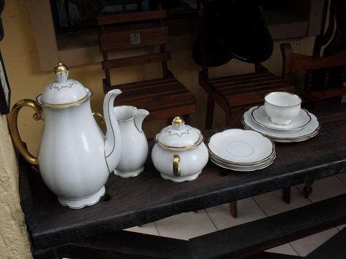 A very Elegant PART HUTSCHENREUTHER Tea Service Gold Trim and handles produced 1928 TO 1943