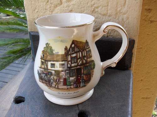 Vintage SADLER BEER TANKARD OR MUG  OLD COACH HOUSE BRISTOL; HUNTER  & HORSE AT BACK