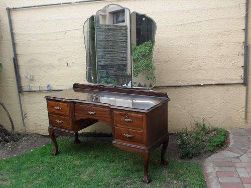 SEASON'S REDUCTION!!!!! IMBUIA, BALL AND CLAW DRESSING TABLE 3 BEVELLED MIRRORS AND GLASS TOP.