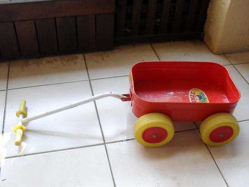TRI-ANG (TRIANG) STRIDA CHILD'S PULL CART  RED AND YELLOW