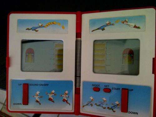 Vintage Electronic handheld game 'Pizza 1980's' (works, but has slight bleeding on top left screen)