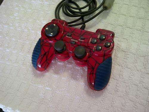 Spiderman controller, can be used with playstation 1 or 2