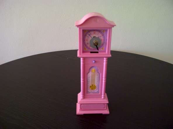 Barbie clock plays tunes