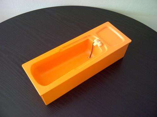 vintage sindy bath tub