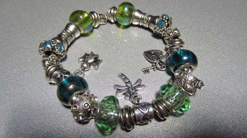 GORGEOUS PANDORA FASHION CHARM BRACELET!!!