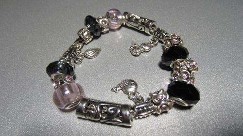 GORGEOUS PANDORA FASHION CHARM BRACELET!!!