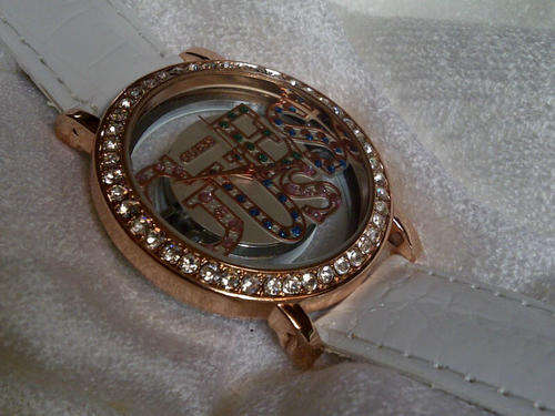 GUESS LADIES WATCH - WHITE & GOLD DIAMOND!!