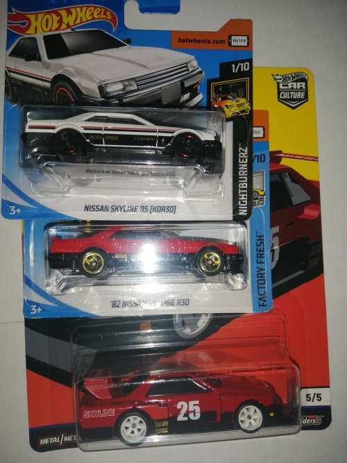 Hotwheels - Nissan Skyline Lot of 3 - Red/White