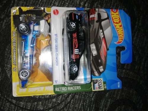 Hot Wheels - Ford Sierra Cosworth (Black) and Super Modified (Blue)