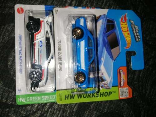 Hot Wheels - Ford Escort RS1600 (Blue) and Ford Mustang Mach E (White)