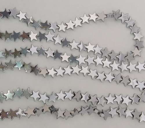 1 Strand Synthetic Hematite Silver Plated Stars. 8mm x 2-3mm thick, hole 1mm. Approx 30 Beads