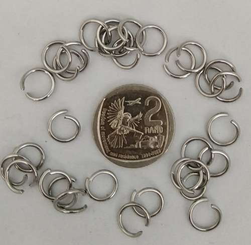 50 x Stainless Steel Jump Rings. 9mm x 1.2mm, inner diameter 7mm