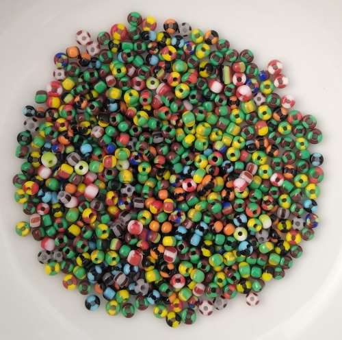 30g Opaque Glass Seed Beads, Seep Mixed Colours. 2 - 3mm x 2 - 3mm, hole 0.8mm