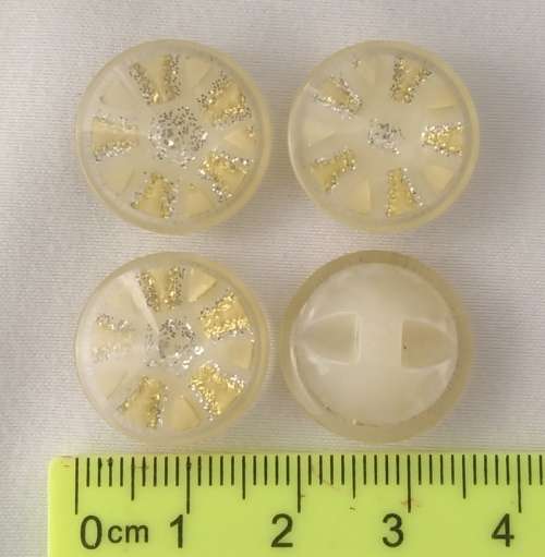 17 x Cream and Gold Resin Buttons, 12mm