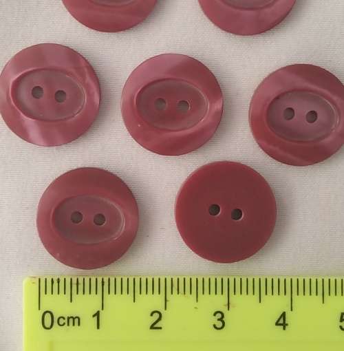 7 x Purple Resin Buttons, 16mm