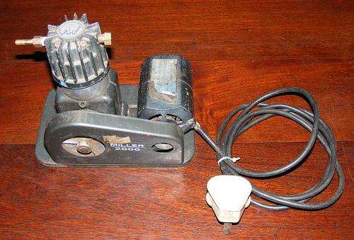 Vintage Miller 2000 mini air-compressor for airbrushing
