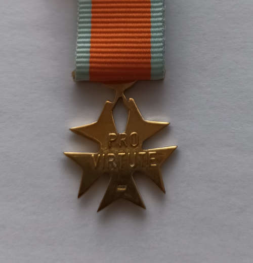 SADF Pro Virtute Decoration - Miniature - Marked 9ct Gold (Very rare)