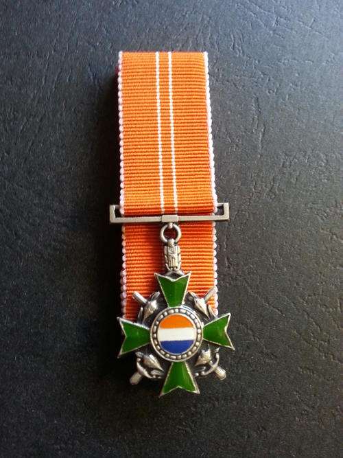Honoris Crux Silver - miniature