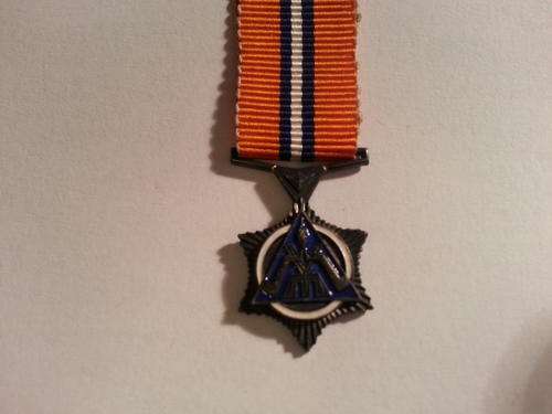 SA Police Star for Merit - miniature
