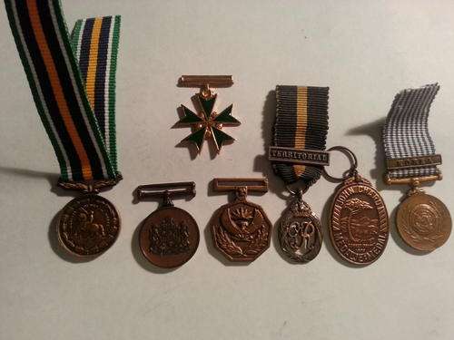 SADF and Police medal lot - miniatures