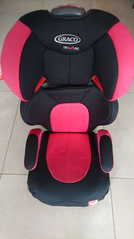 Graco Trilogic Pedic Booster Car Seat (15-36kg) - Pink Graco Trilogic Pedic Booster Car Seat
