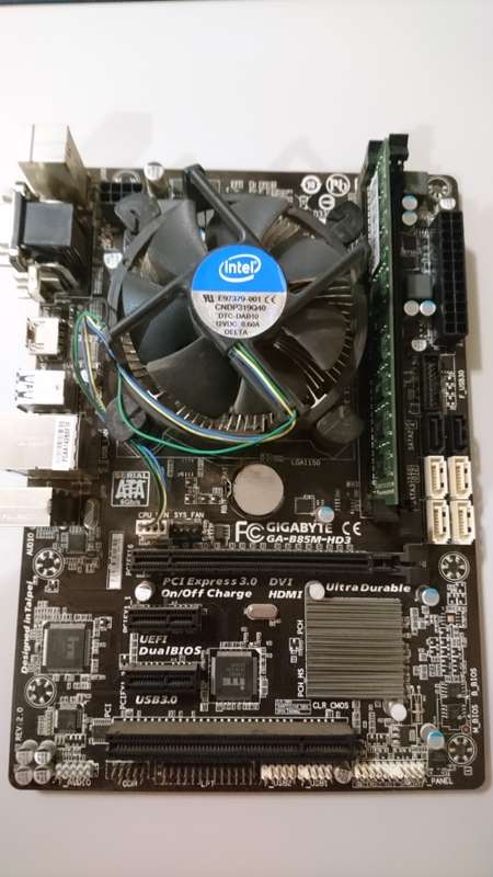Intel i3-4160 3.6Ghz with Gigabyte GA-B85M-HD3 mainboard , 4GB Memory and 350w Power supply