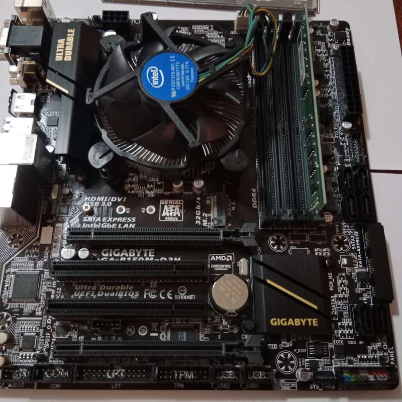 Intel i5-6400 2.7Ghz with Gigabyte GA-B150M-D3H Mainboard and 8GB DDR4 Transcend Memory